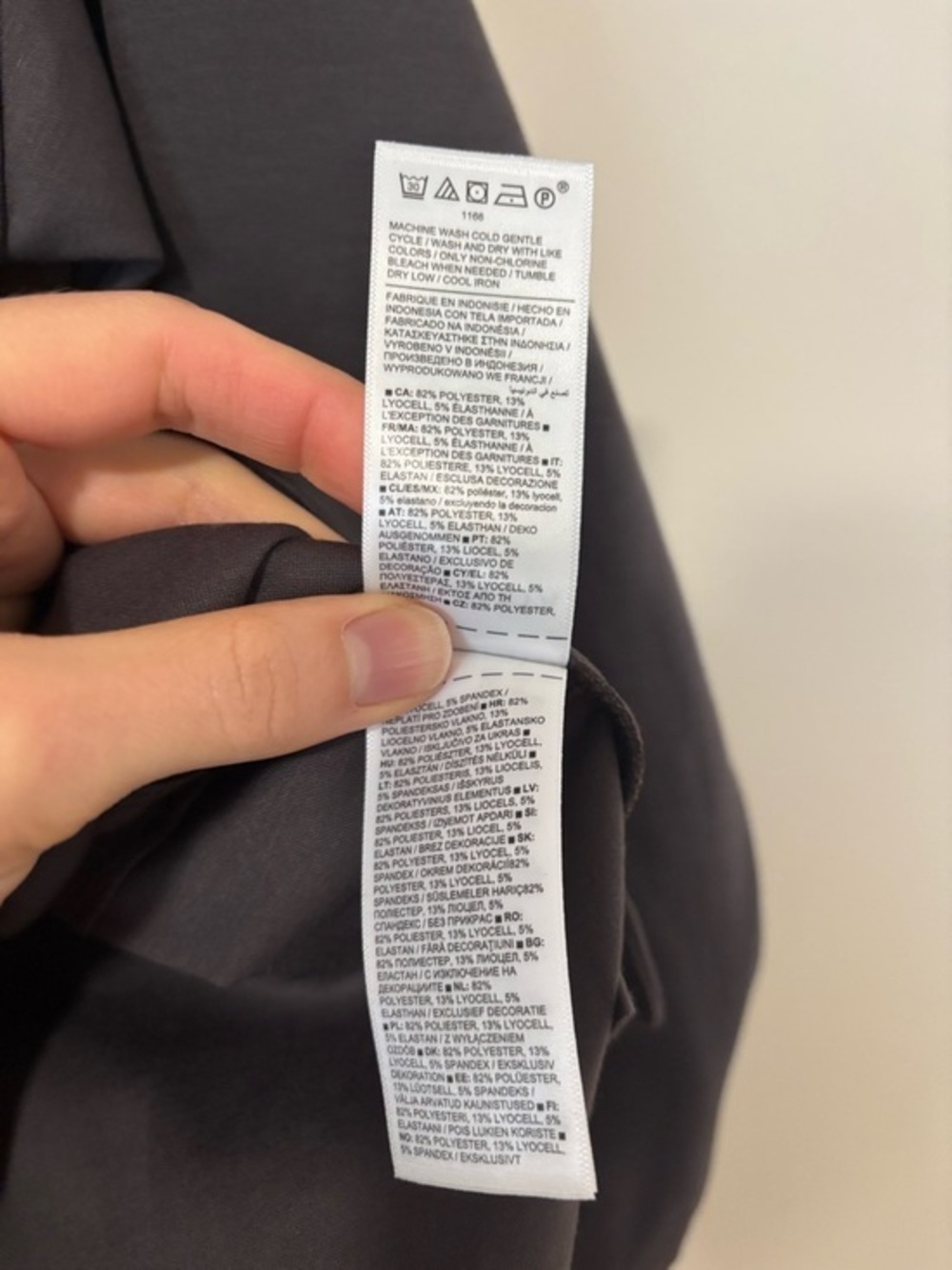 Athleta Allure‎ Cinch Mock Neck Sweatshirt in Gray - Picture 8 of 9